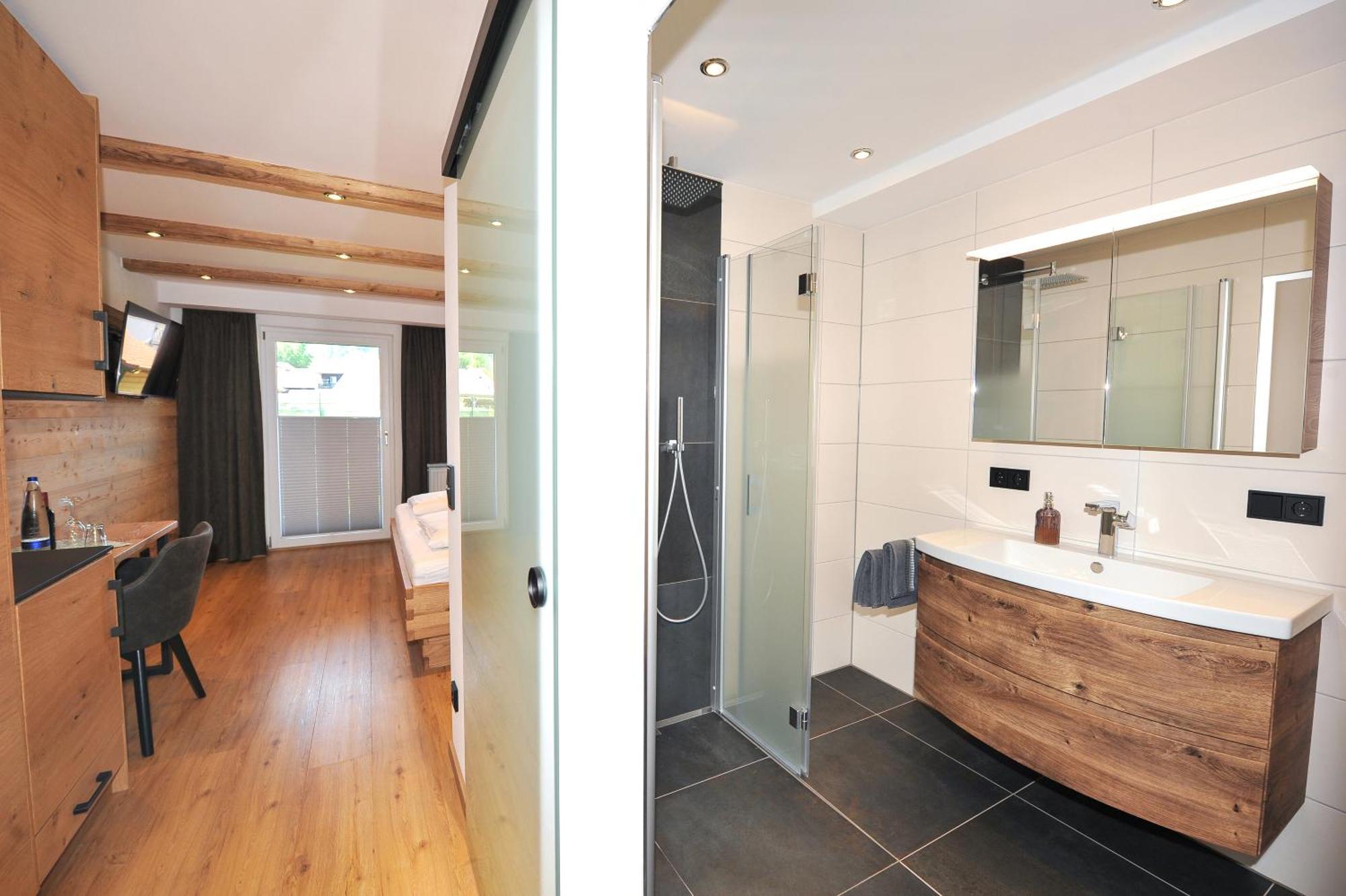 Gasthof - Pension Zur Post Achslach ภายนอก รูปภาพ
